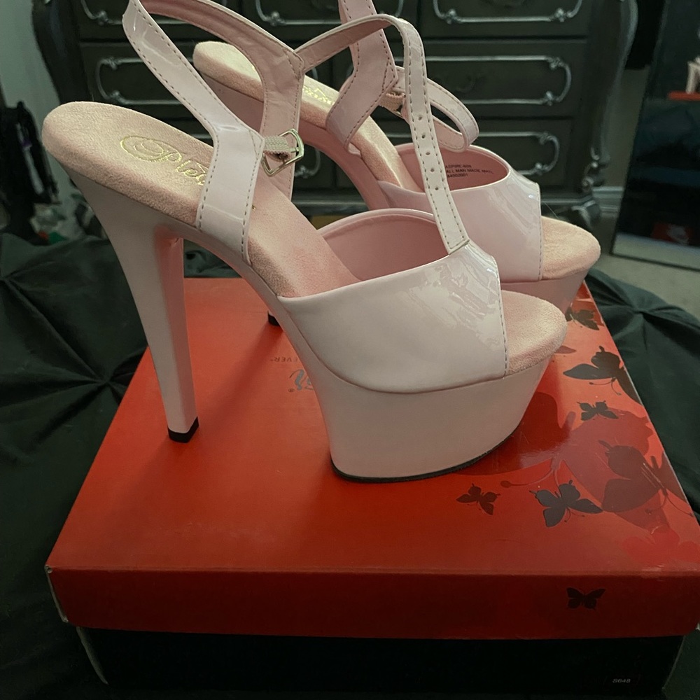 Pleaser heels